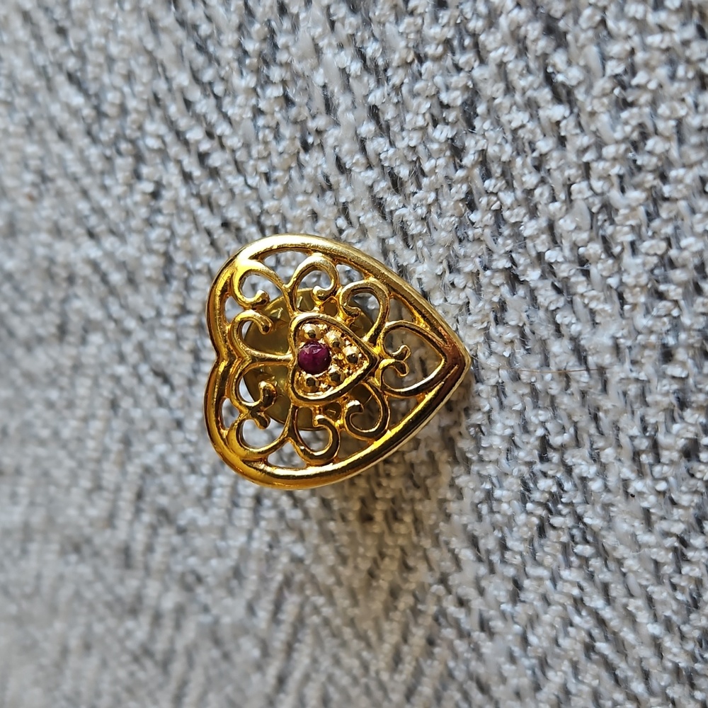 1/$5 or 3/$10 Vintage Gold-tone Filigree Heart Faux Ruby Lapel Brooch Pin